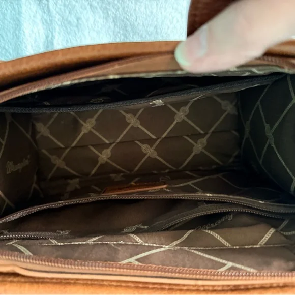 Wrangler Tan Leather Satchel Conceal Carry - Picture 8 of 10